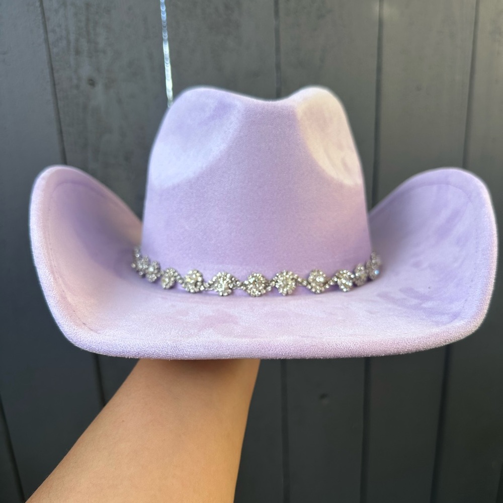 Chic Lavender Rhinestone-Embellished Hat